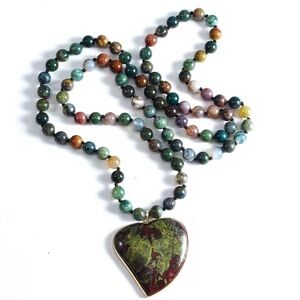 Agate Green Natural Stone Beaded Fine Craftsmanship Necklace
